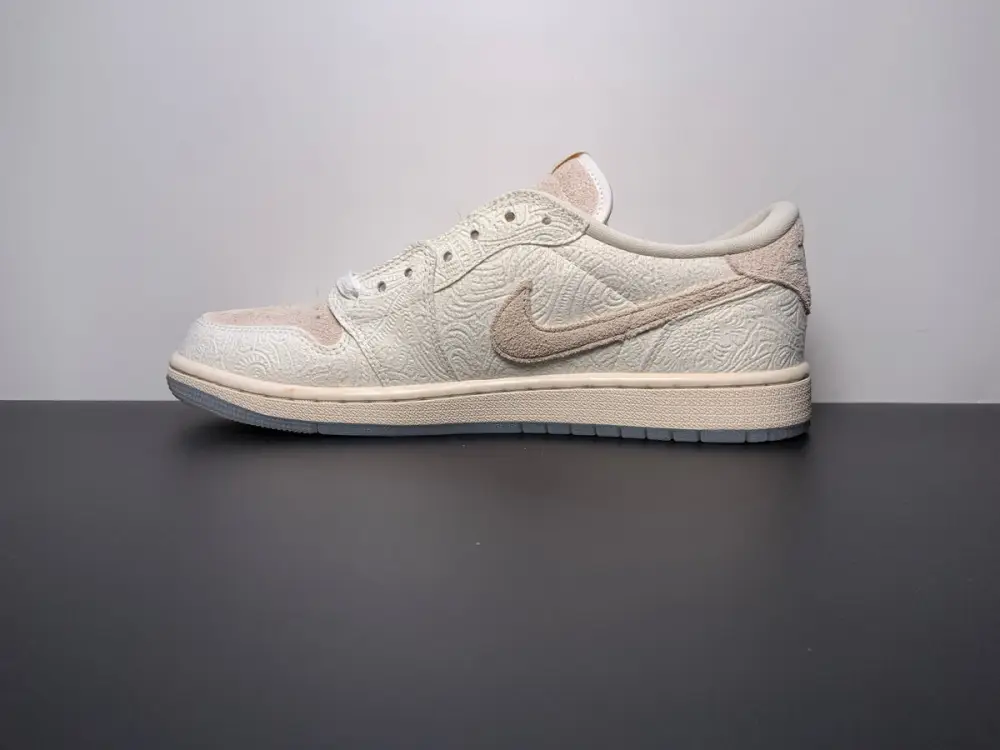 Chris Paul x Air Jordan 1 Low OG ”Give Them Flowers“ FZ0455-200 