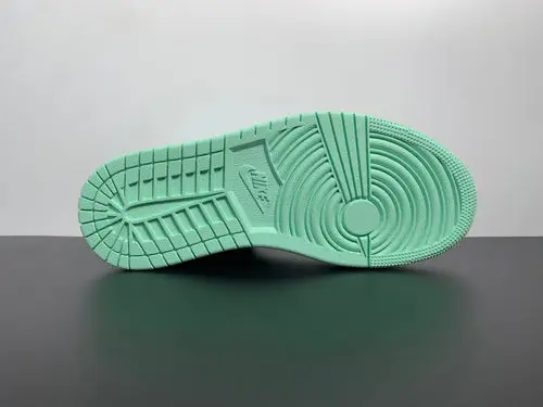 Air Jordan 1 Mid “Marine Green” DV2229-300 