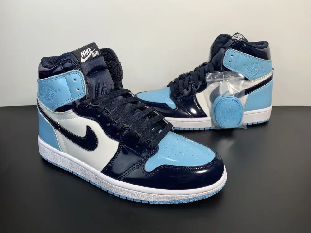 Air Jordan 1 High OG University Blue- CD0461 401 