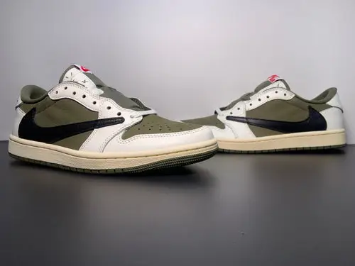 Air Jordan 1 Retro Low OG SP x Travis Scott ‘Medium Olive’ DM7866-200 