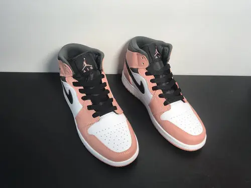 Air Jordan 1 Mid“ Pink Quartz” 