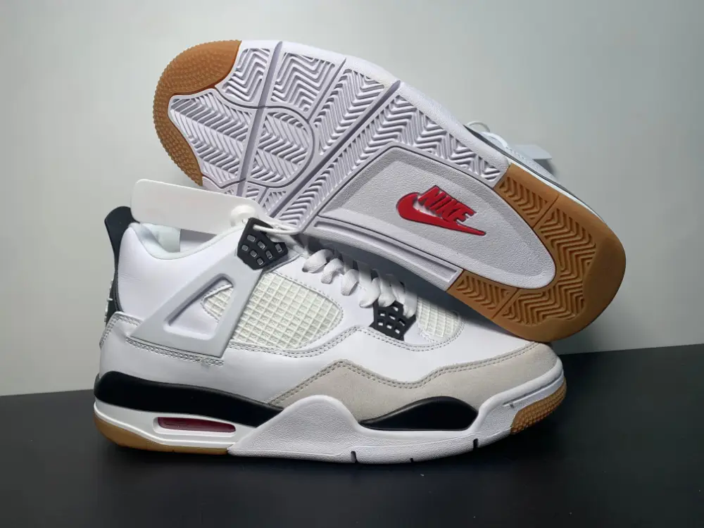 Air Jordan 4 X Nike SB Unisex Sneakers DR5415-100 