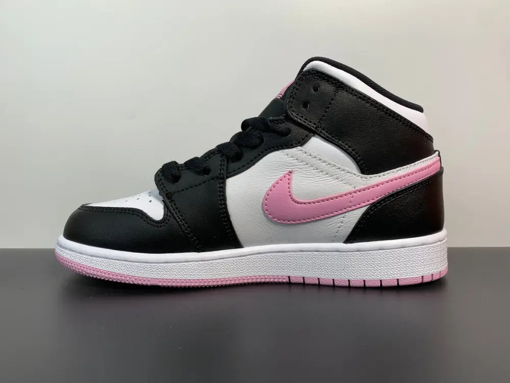 Air Jordan 1 Mid GS Pink and White Panda 