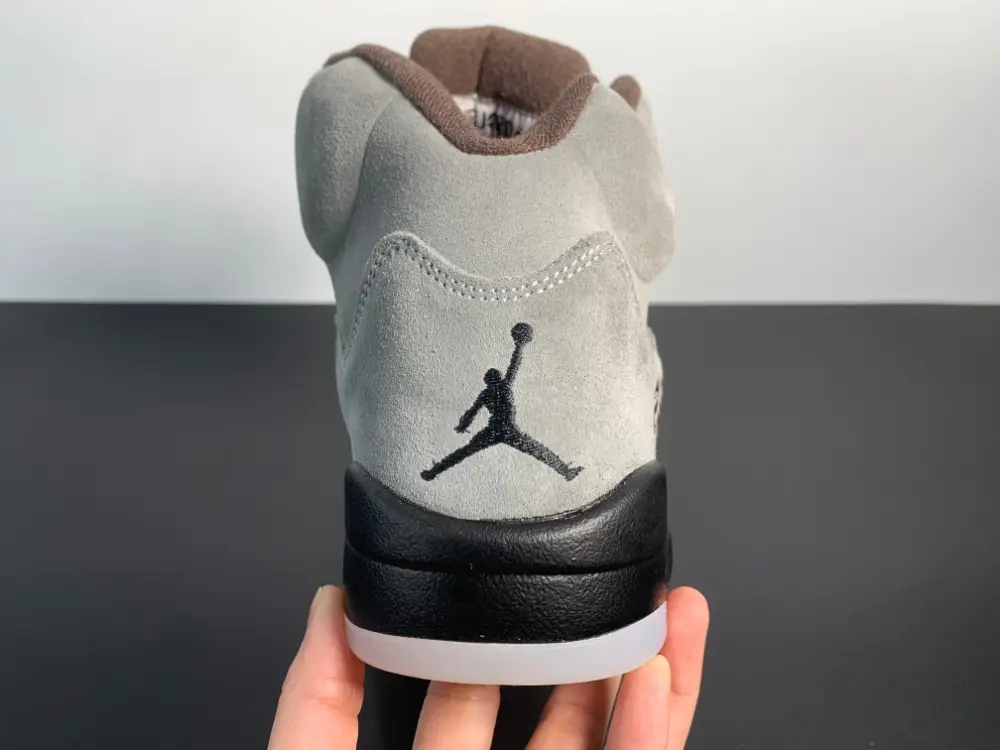 Air Jordan 5 x A Ma Maniére “Light Bone”FD1330-006 