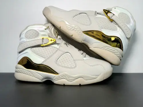 Air Jordan 8 Retro C&C Trophy 