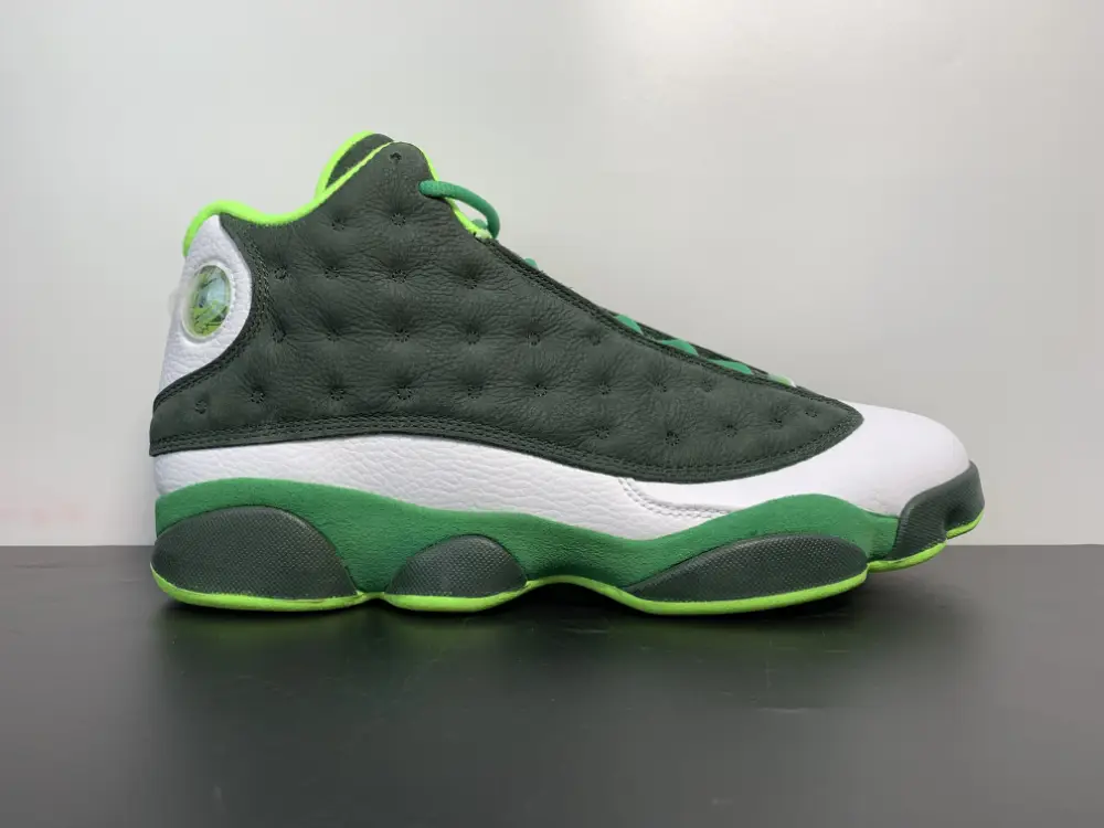 Air Jordan 13 Retro 'Oregon Ducks' PE 8E0BC1633