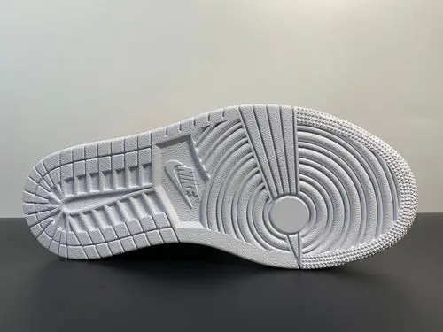 Air Jordan 1 Mid White Topaz Mist 