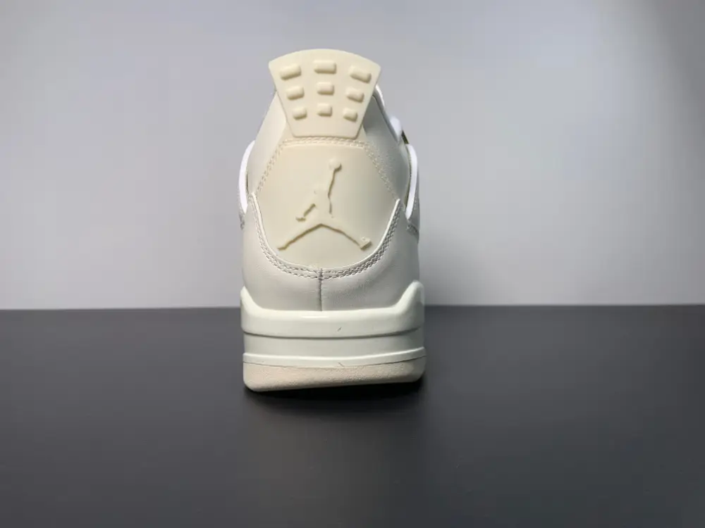 Air Jordan 4 Retro Metallic Gold AQ9129-170 Air Jordan 4 WMNS “Sail” 