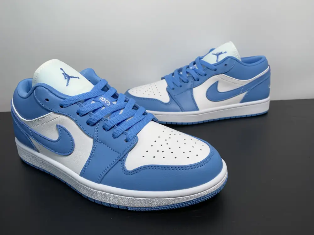 Air Jordan 1 Low “UNC” 