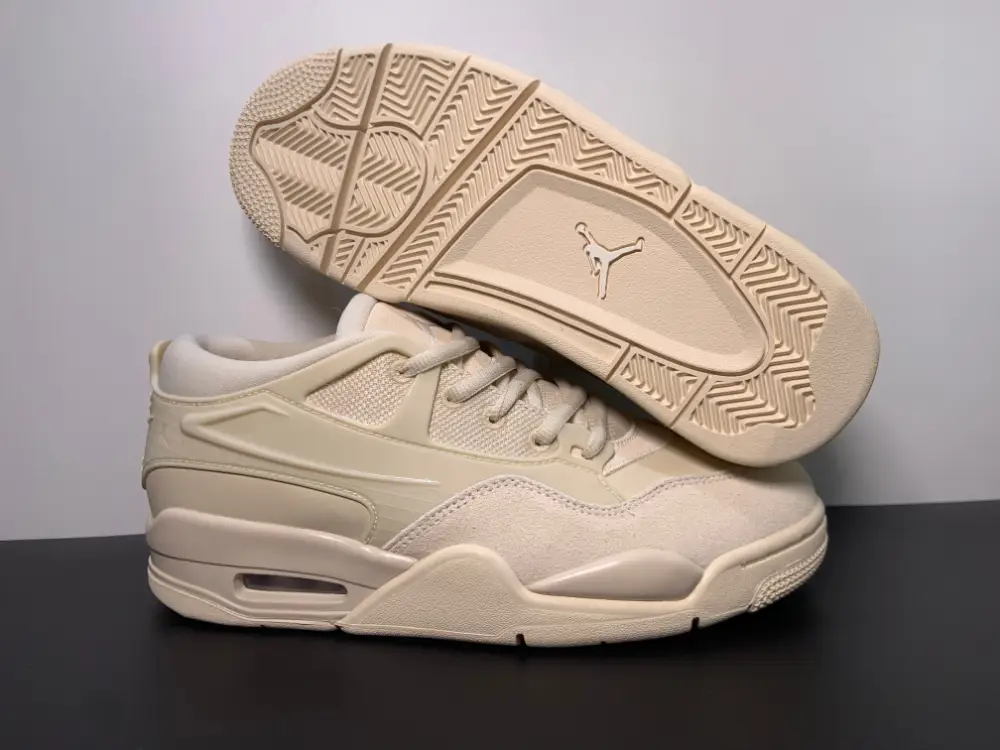 Wmns Air Jordan 4 RM 'Legend Light Brown' 