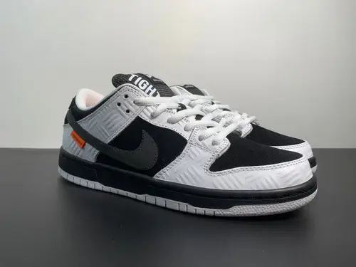 TIGHTBOOTH x Dunk Low SB FD2629-100 