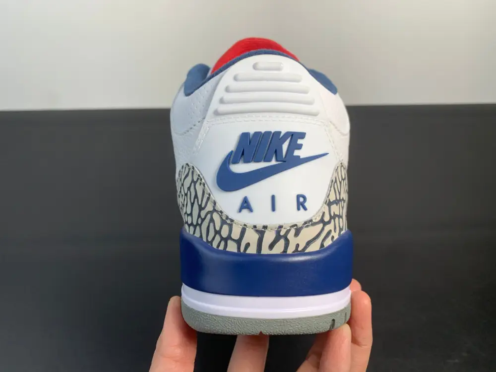 AIR JORDAN 3“TRUE BLUE” 854262-106 