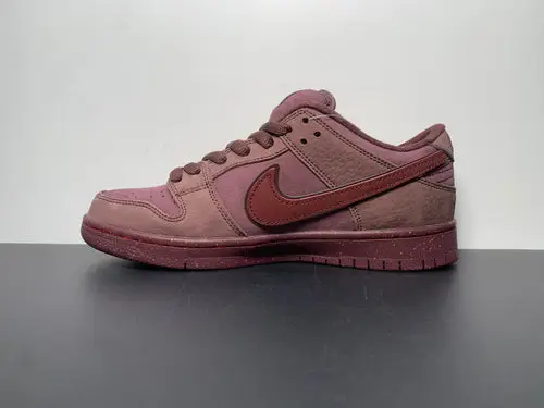 Nike SB Dunk Valentine’s Day 