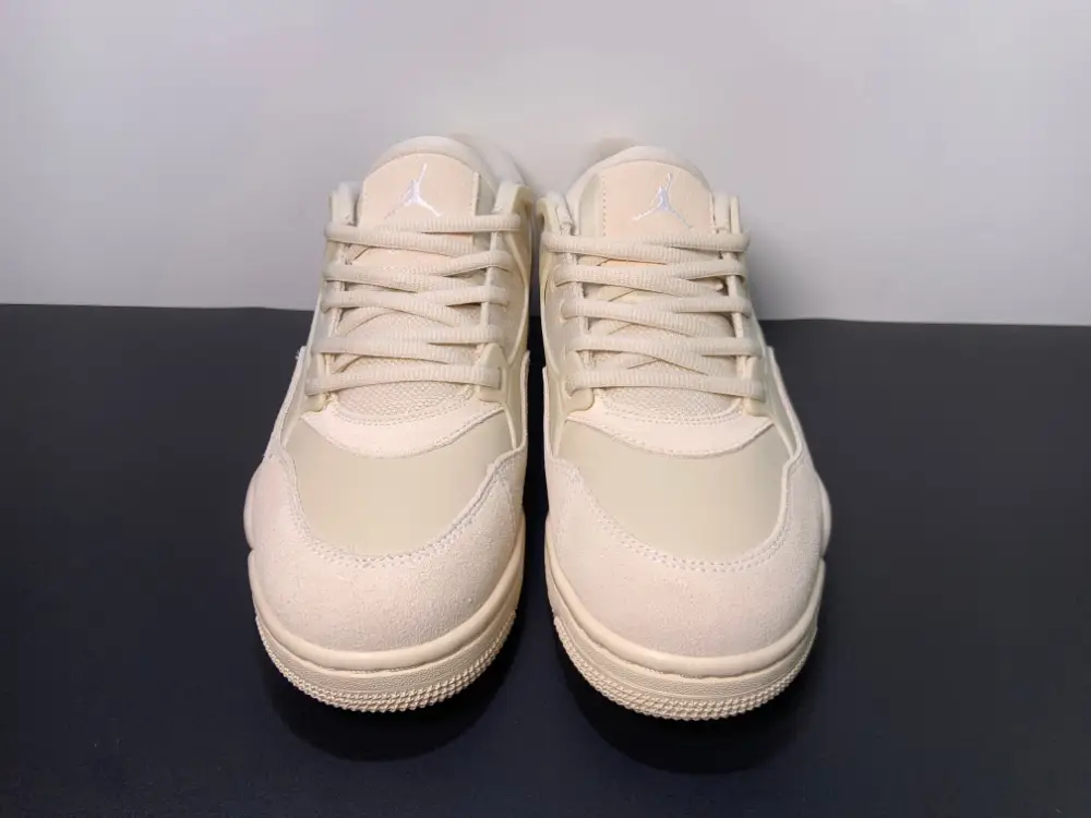 Wmns Air Jordan 4 RM 'Legend Light Brown' 