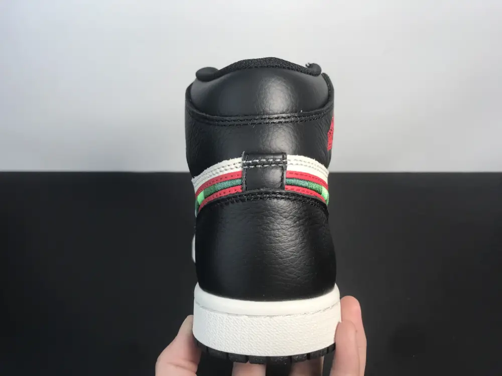 Air Jordan 1 Retro High Sports Illustrated A Star Is Born 