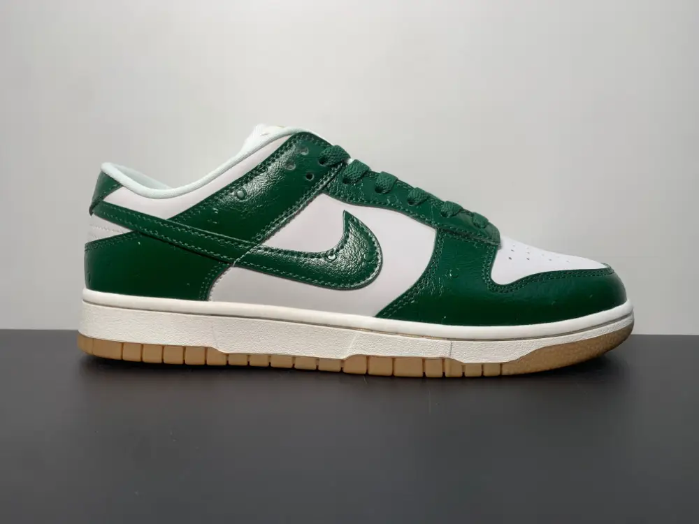 Nike Dunk Low LX WMNS Gorge Green 