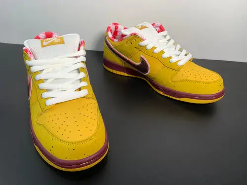 CONCEPTS X Dunk Low Premium SB 'Yellow Lobster' 313170-137566 