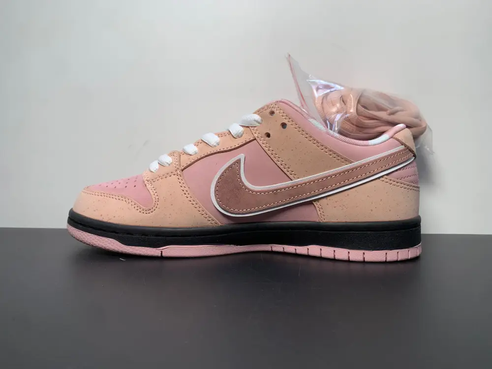 CONCEPTS × Nike Dunk SB Low Pink Lobster 