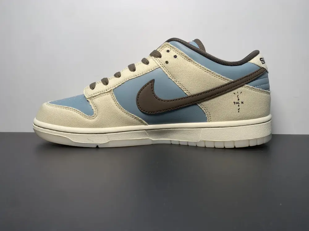 Travis Scott x PlayStation x Nike Dunk Low CU1726-800 