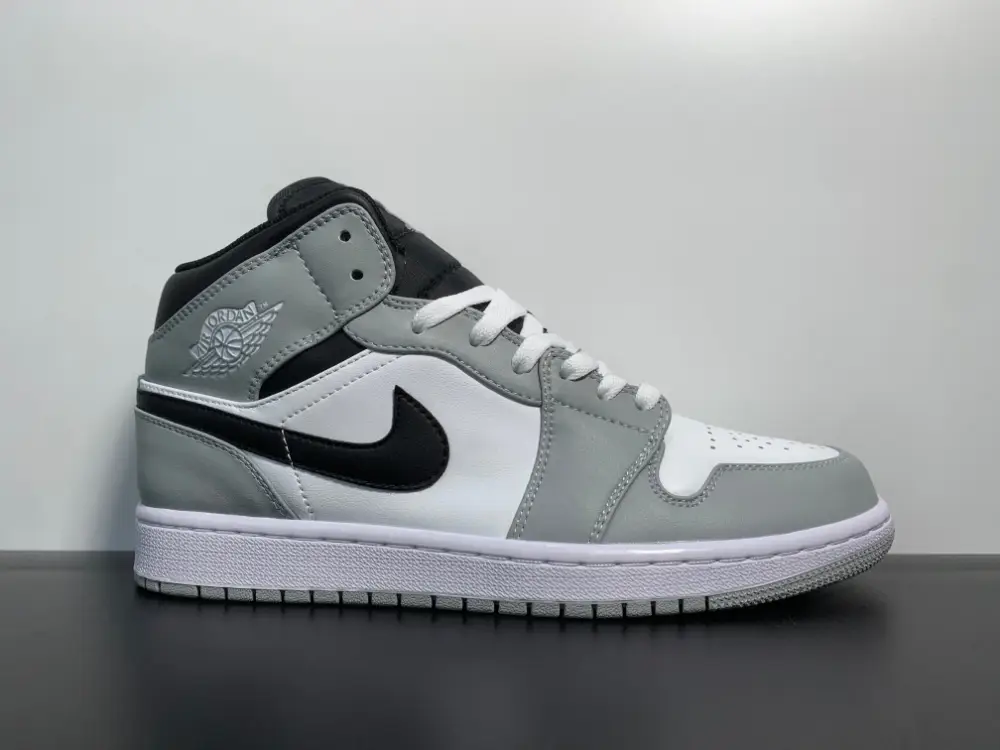 Air Jordan 1 Retro Mid ”Light Smoke Grey” 554724-078 