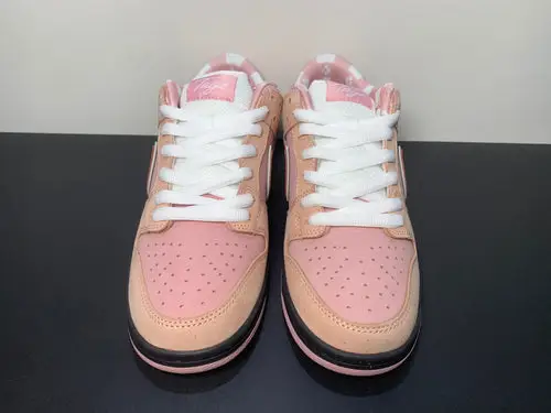 CONCEPTS × Nike Dunk SB Low Pink Lobster 