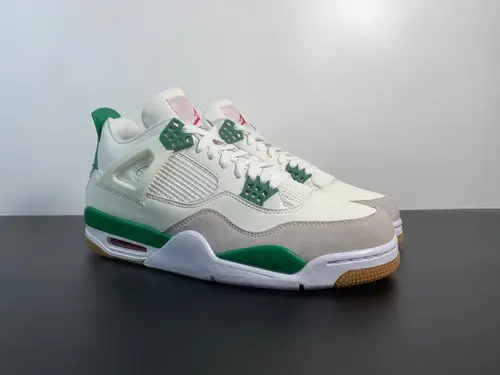 Nike SB x Air Jordan 4 “Pine Green” DR5415-103 