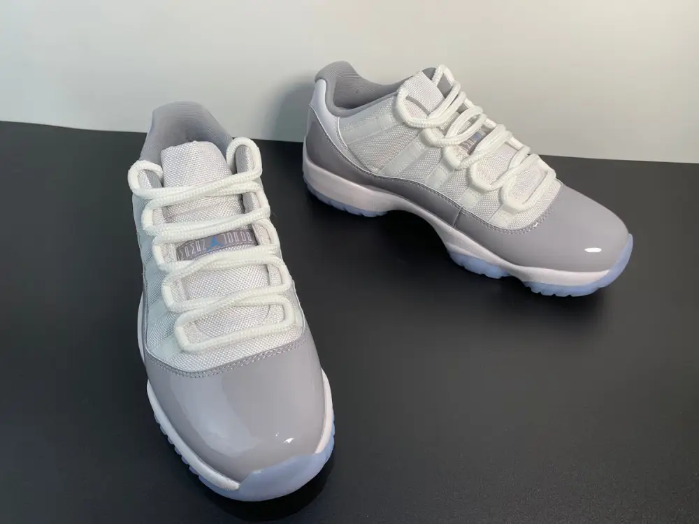 Air Jordan 11 Low Cement Grey AV2187-140 