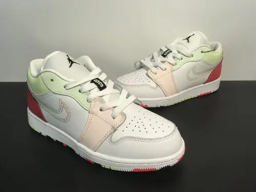 NIKE Air Jordan 1 Low Glow-In-The-Dark 