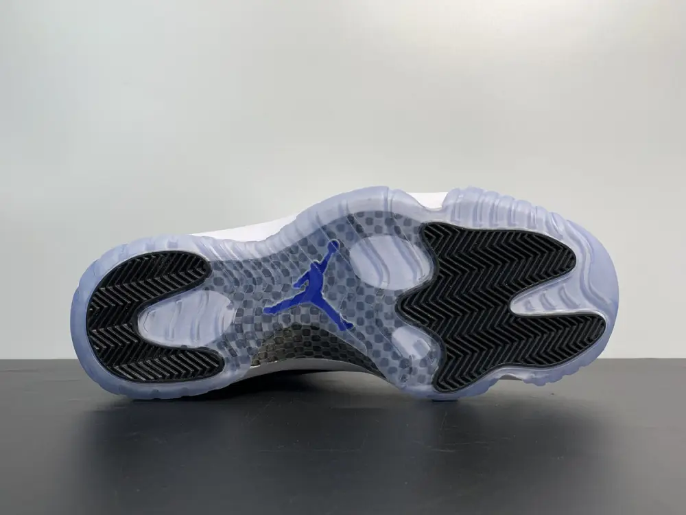 Air Jordan 11 Concord AH7860-100 