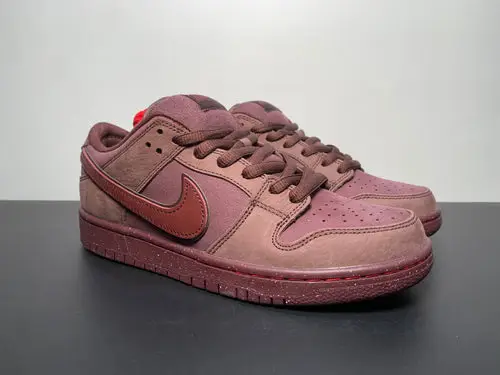 Nike SB Dunk Valentine’s Day 