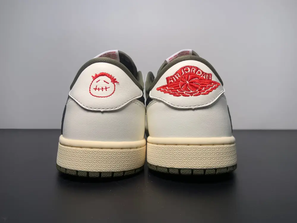 Air Jordan 1 Retro Low OG SP x Travis Scott ‘Medium Olive’ DM7866-200 