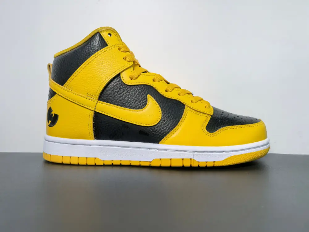 Nike Dunk High “Wu-Tang Clan” 