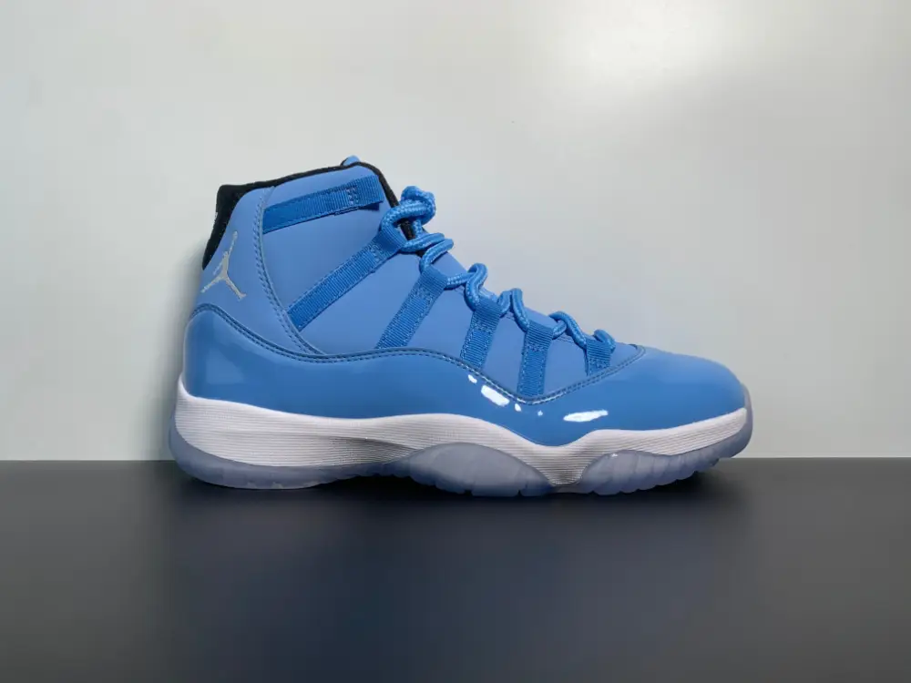 Air Jordan 11 Pantone 717602-900 7D81204
