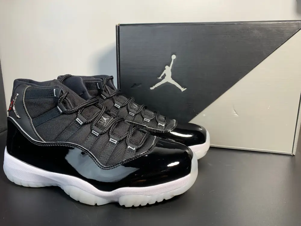Air Jordan 11 Silver Eyelets CT8012-011 