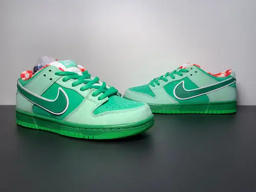 CONCEPTS × Nike Dunk SB Low Green Lobster 