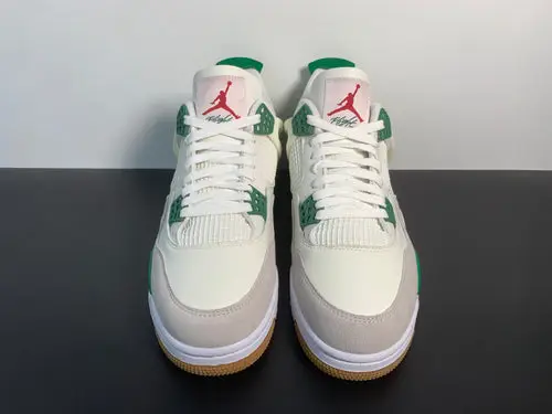 Nike SB x Air Jordan 4 “Pine Green” DR5415-103 