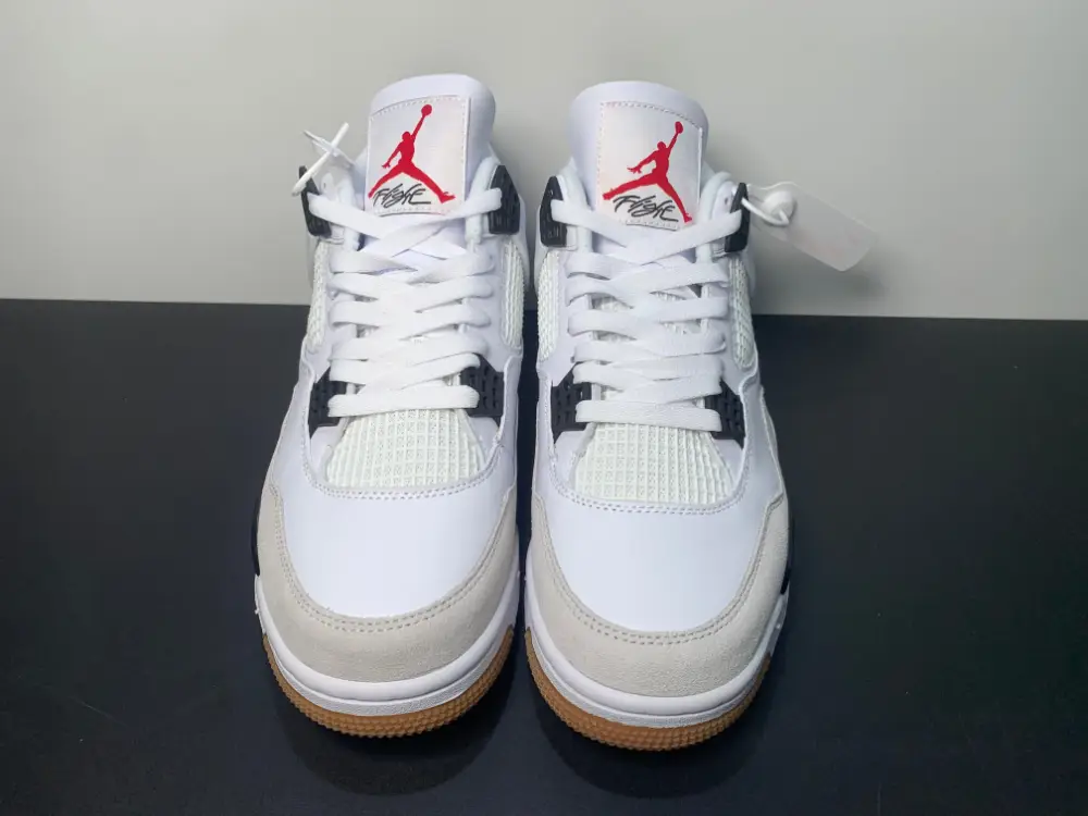 Air Jordan 4 X Nike SB Unisex Sneakers DR5415-100 