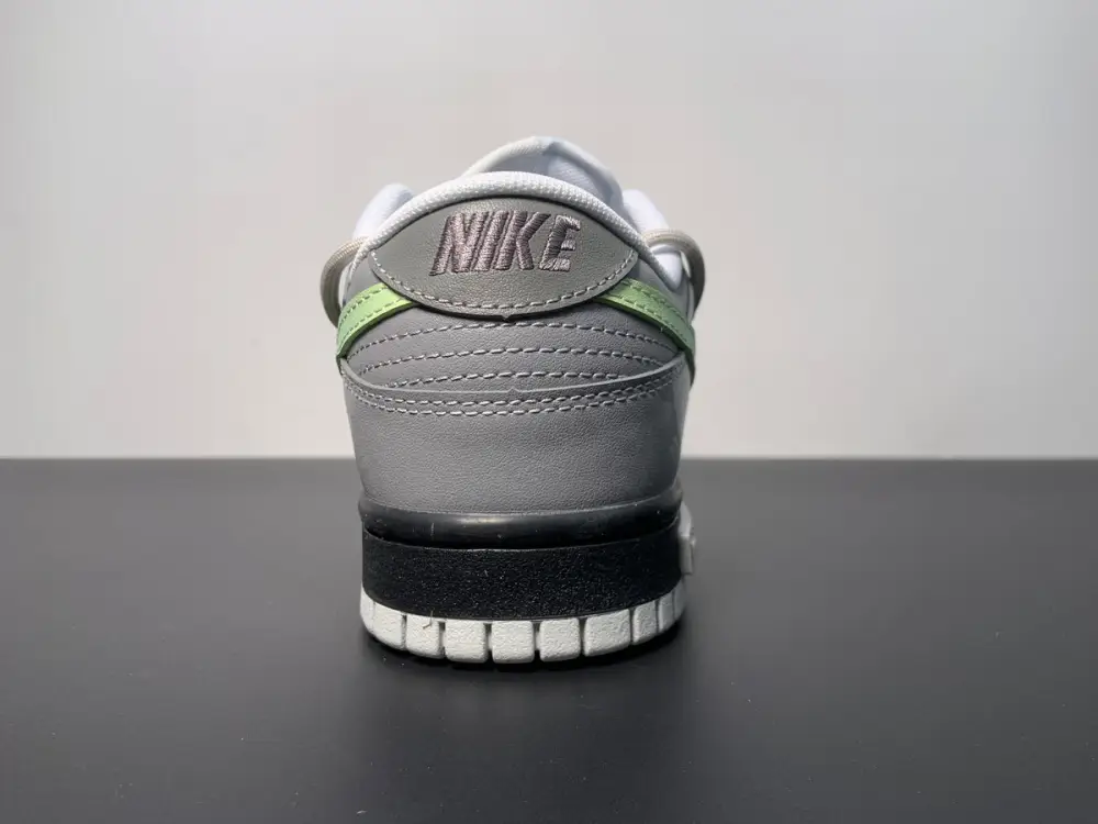 Nike Dunk LOW SB Space Exploration Gray 
