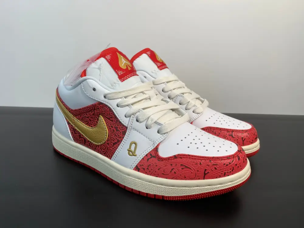 Air Jordan 1 Low SE GS Spades 