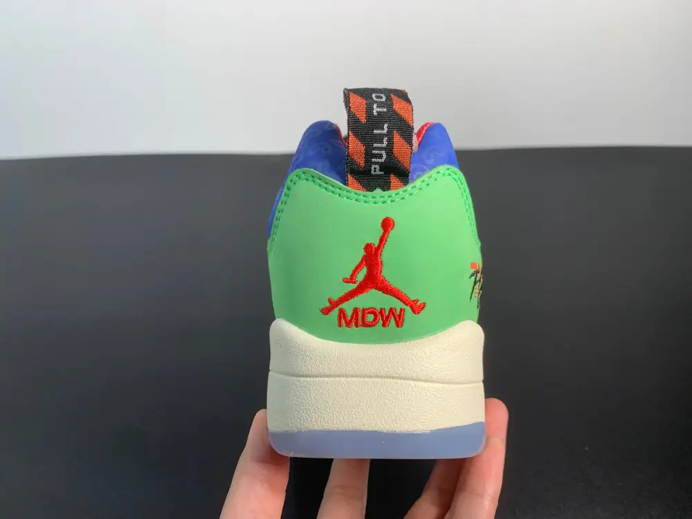 AIR JORDAN 5 LOW Doernbecher Michael DR6287-486 