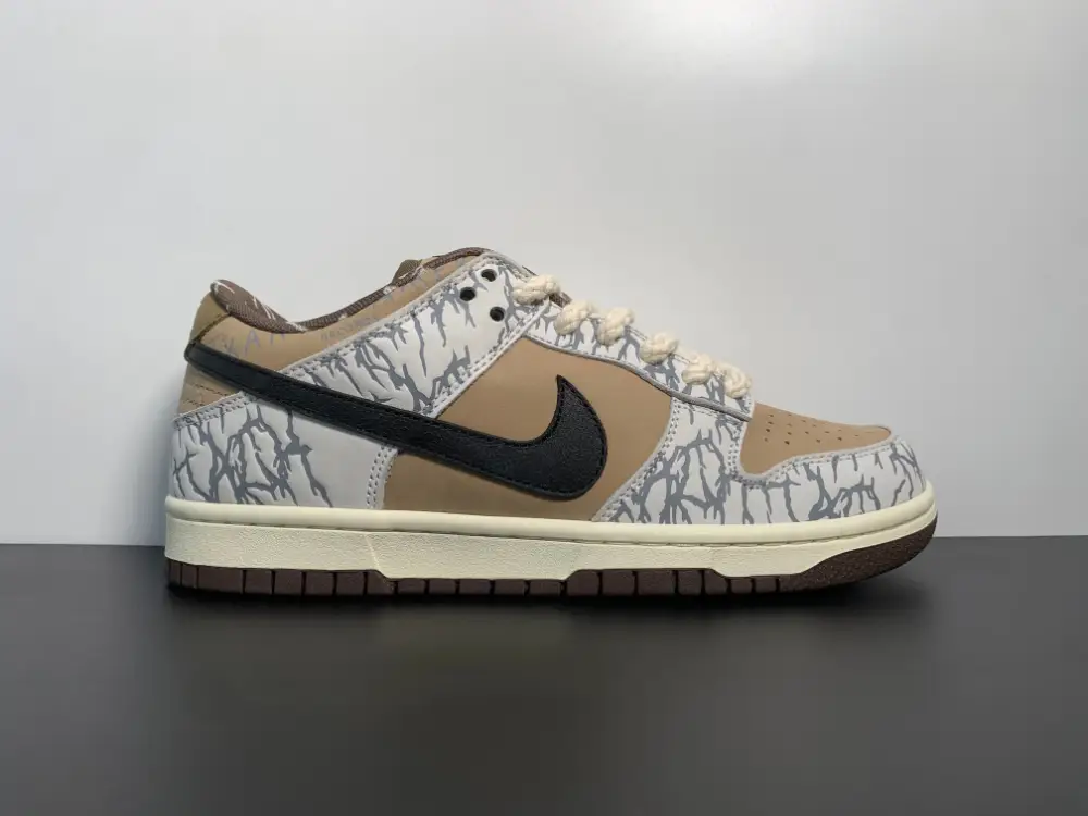 Nike SB Dunk Low ✖️Travis Scott Grey White Cashew Fruit CT5053-010 