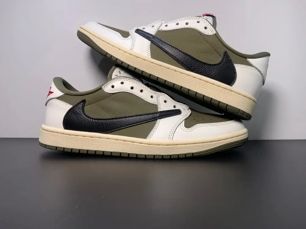 Air Jordan 1 Retro Low OG SP x Travis Scott ‘Medium Olive’ DM7866-200 