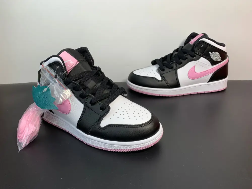 Air Jordan 1 Mid GS Pink and White Panda 