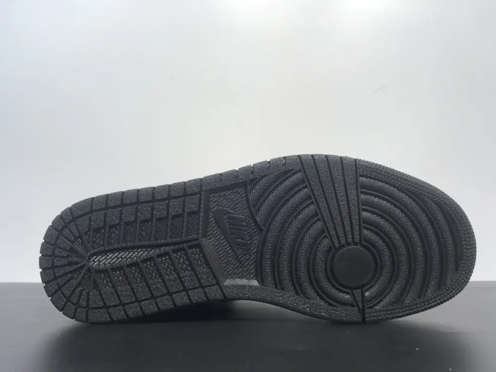 Air Jordan 1 Retro High Sports Illustrated A Star Is Born 