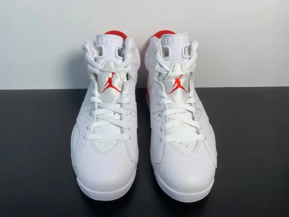 Air Jordan 6 “Red Oreo” CT8529-162 
