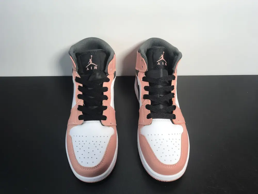 Air Jordan 1 Mid“ Pink Quartz” 