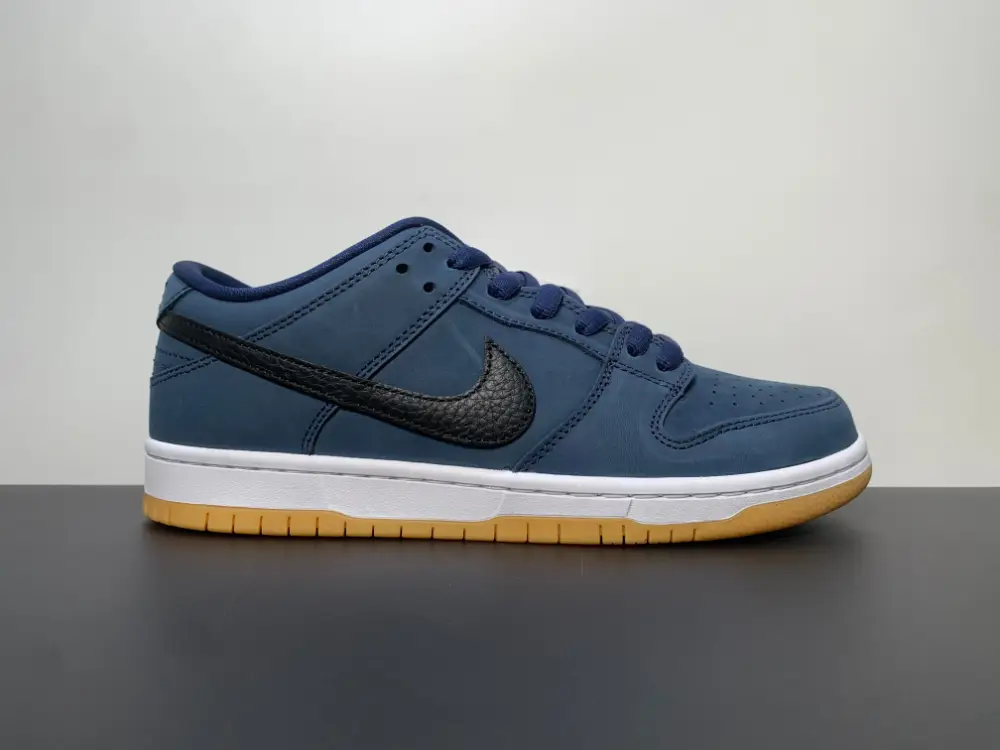 Nike SB Dunk Low Pro ‘’Navy Gum ‘’ 780F623