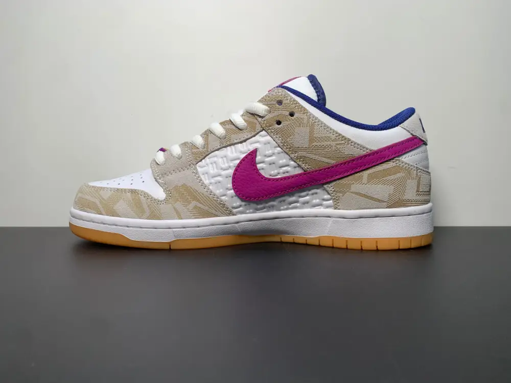 Rayssa Leal x Nike Dunk SB Low hua 