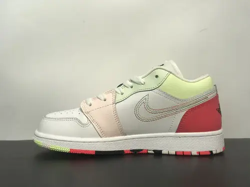 NIKE Air Jordan 1 Low Glow-In-The-Dark 