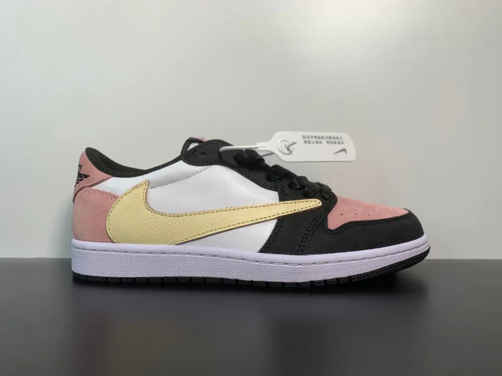 Travis Scott x Air Jordan 1 Low 